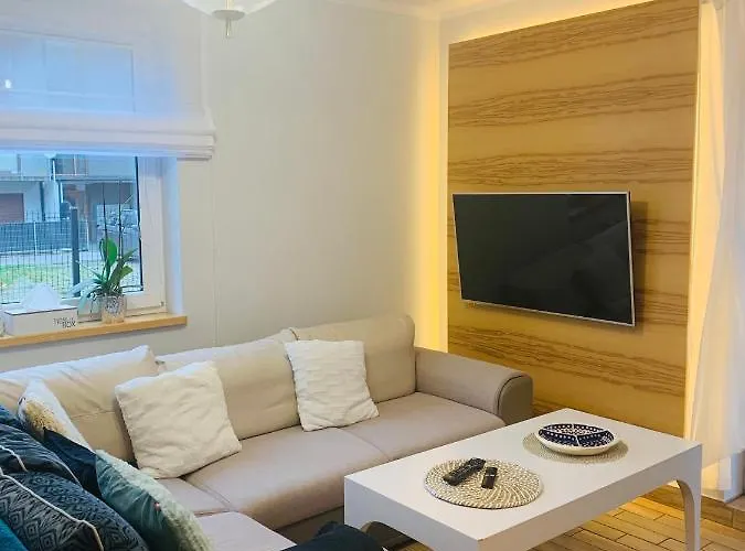 Apartment Malva Sun Dog Friendly With Garden Kolberg